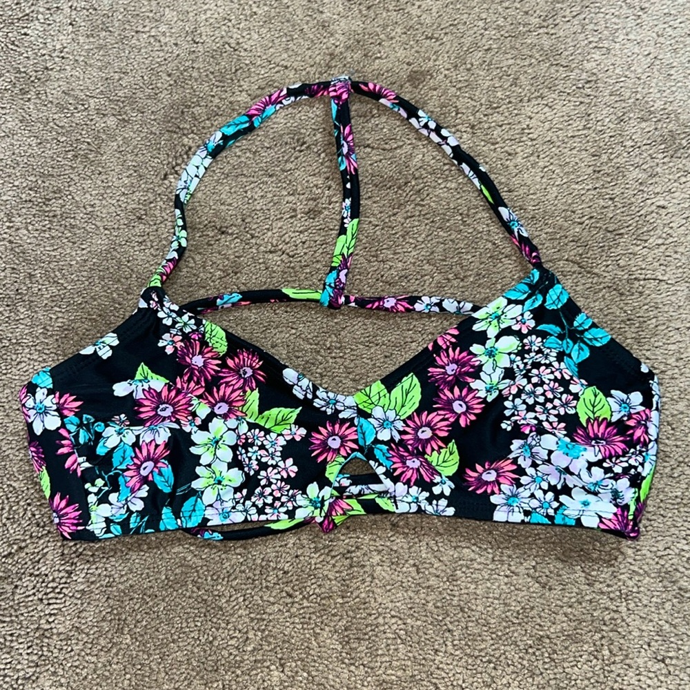 Xhilaration bikini top size XS
